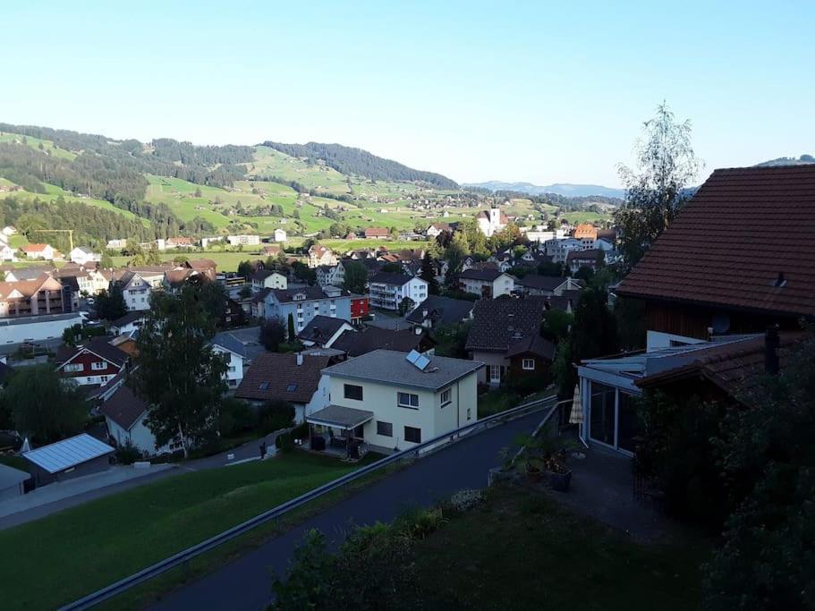 Zwinglis Ferienwohnung Rosi Nesslau Extérieur photo